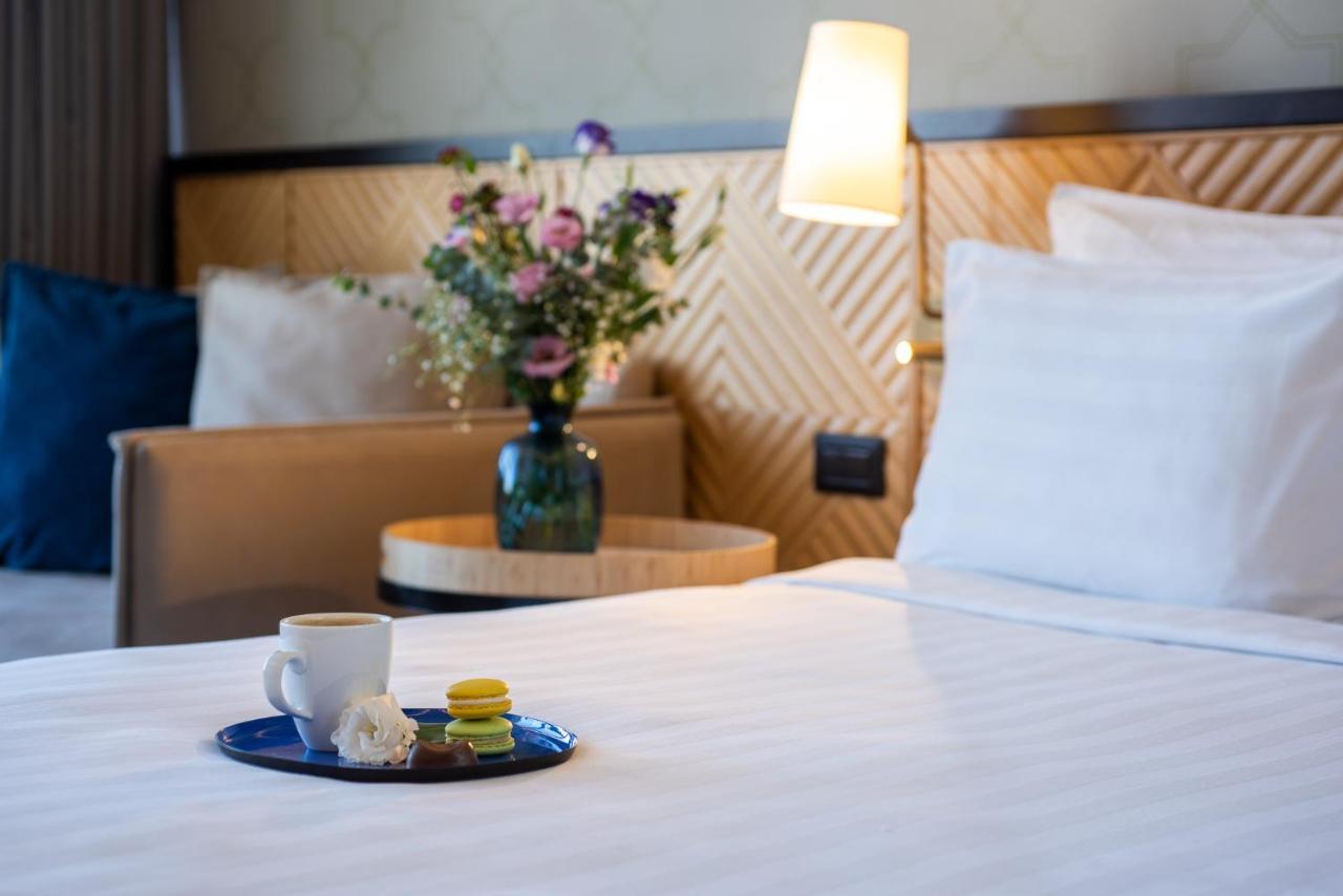 Vert Hotel Eilat By Afi Hotels ภายนอก รูปภาพ A room at the hotel
